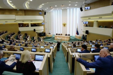 Tình hình Ukraine mới nhất: Thượng viện Nga rút quyền đưa quân đến Ukraine của tổng thống Putin